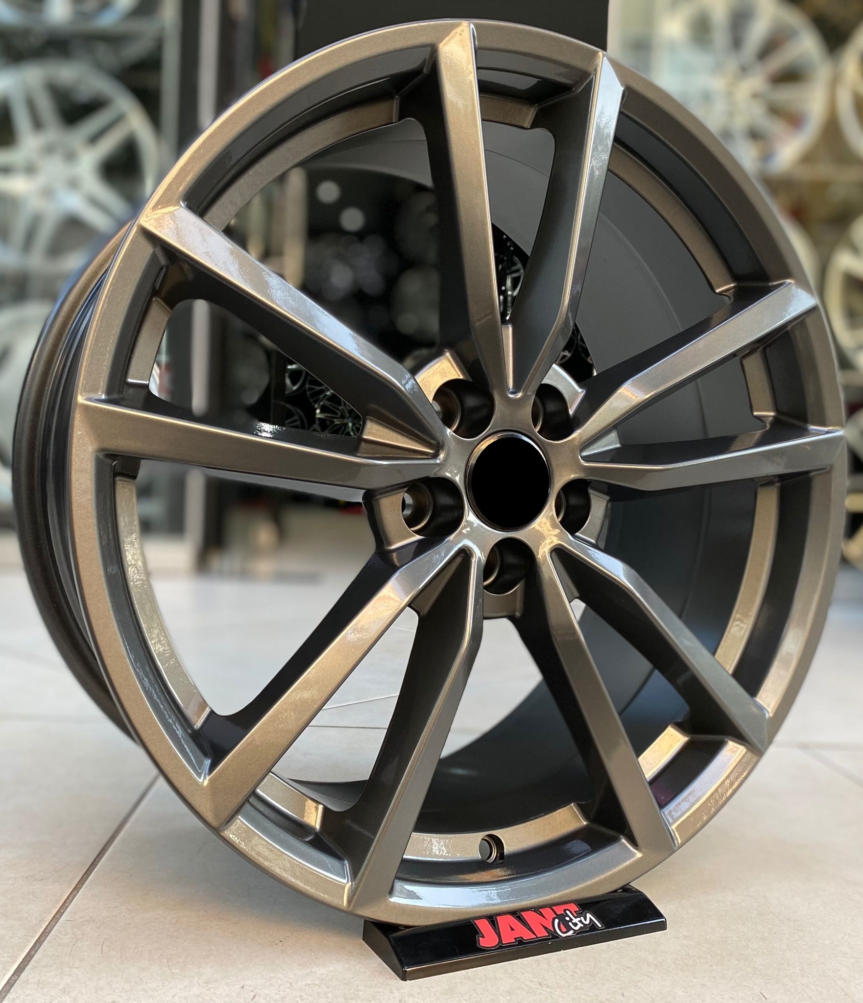 18 5X112 PRETORİA JANT MODELİ küçük resim 2