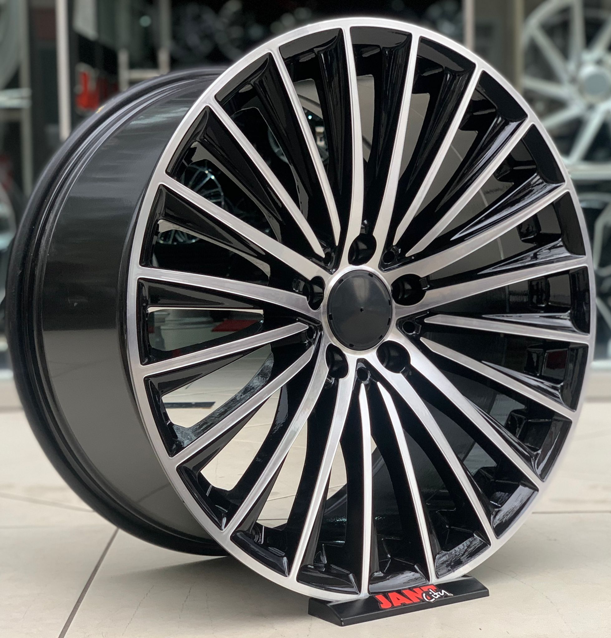 Mercedes 18 5X112 MERCEDES AMG JANT MODELİ küçük resim 2