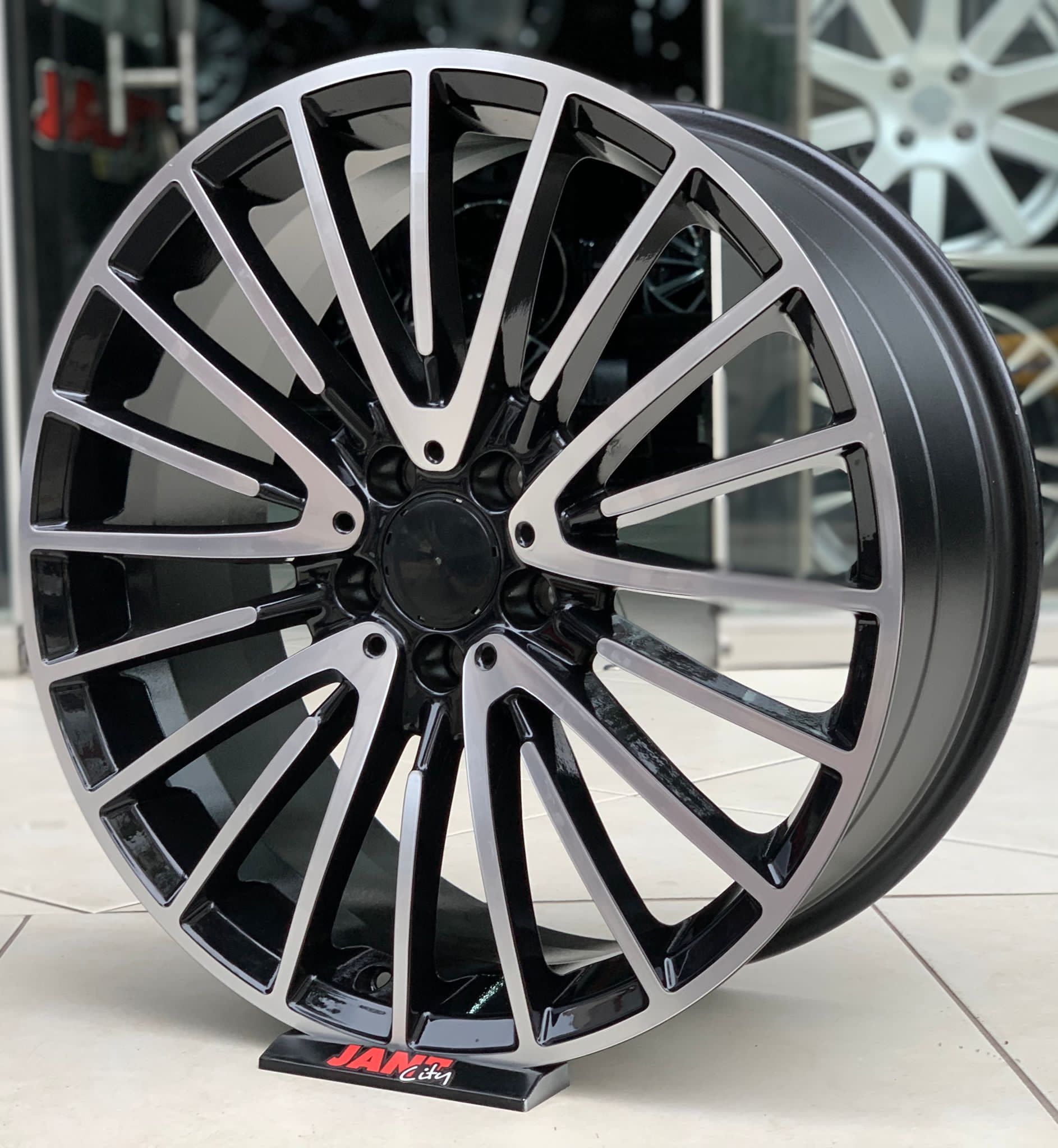 Mercedes 20′ 5X112 MERCEDES AMG JANT MODELİ küçük resim 3